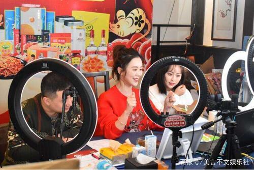 网红直播中电商什么意思,电商新潮流的崛起与影响